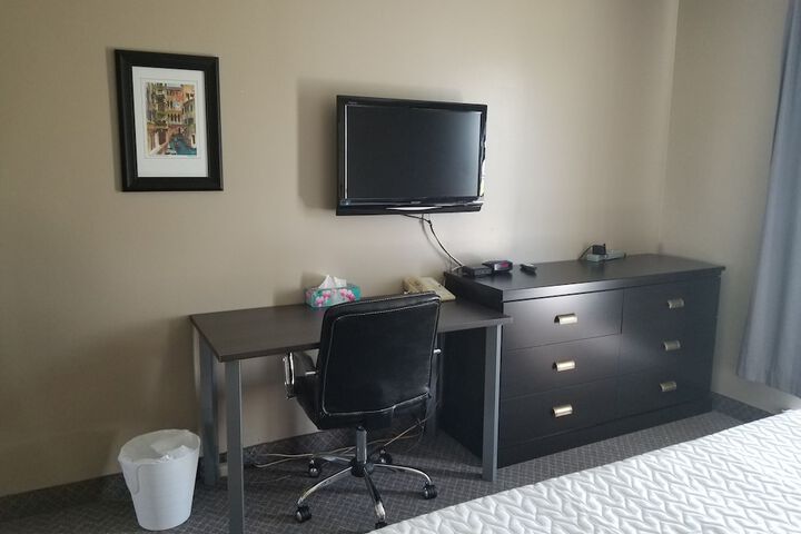 Room 30 of 82