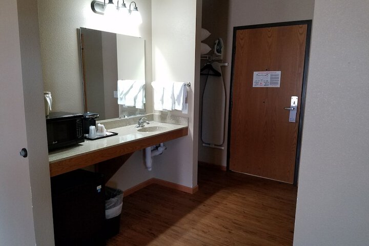 Room 16 of 21