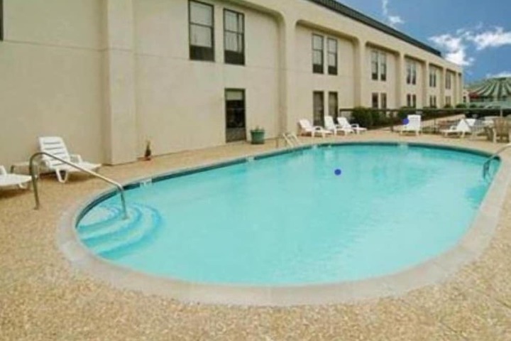 Baymont by Wyndham Fayetteville