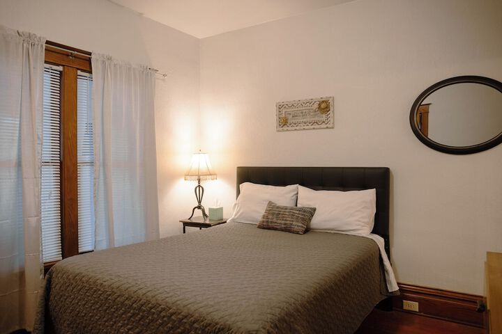 Room 100 of 234