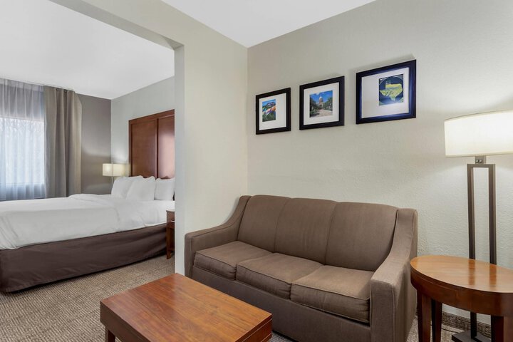 Comfort Suites Brenham