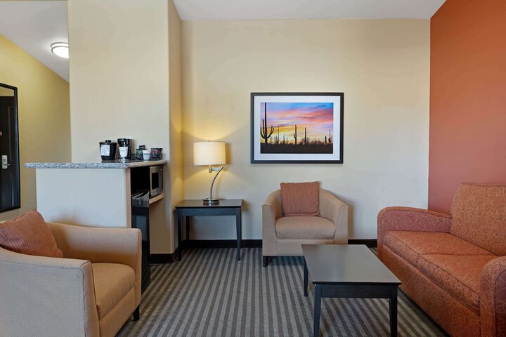 Room 26 of 39