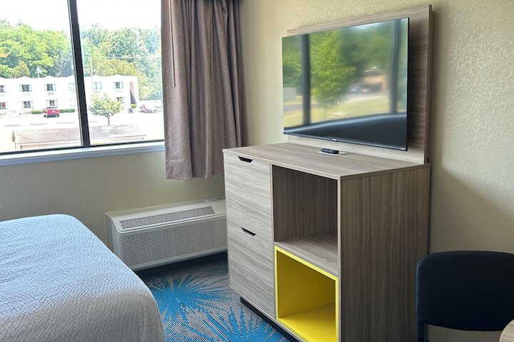 Room 16 of 22