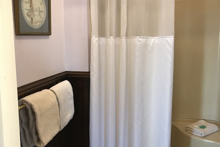 Room 47 of 82