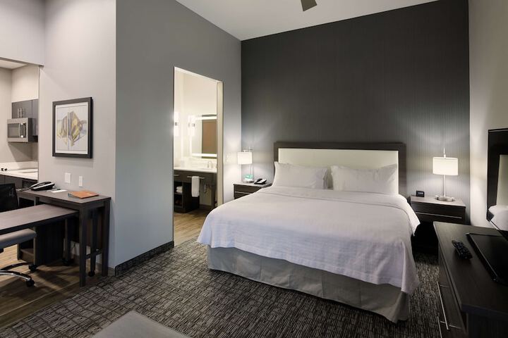 Room 15 of 25