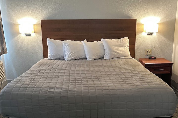 Room 35 of 52