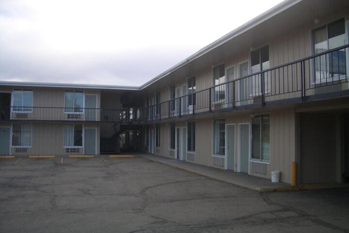 Hotel 7 of 33