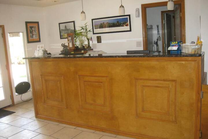 Hotel Interior 6 of 33