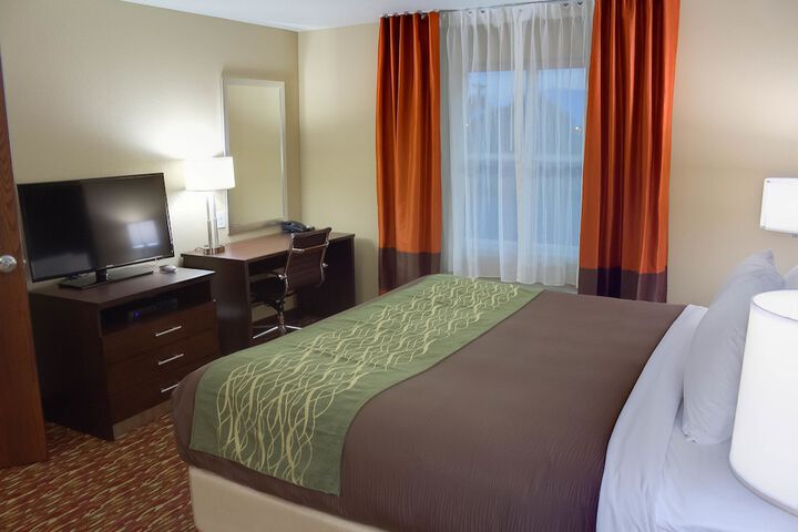 Room 35 of 73