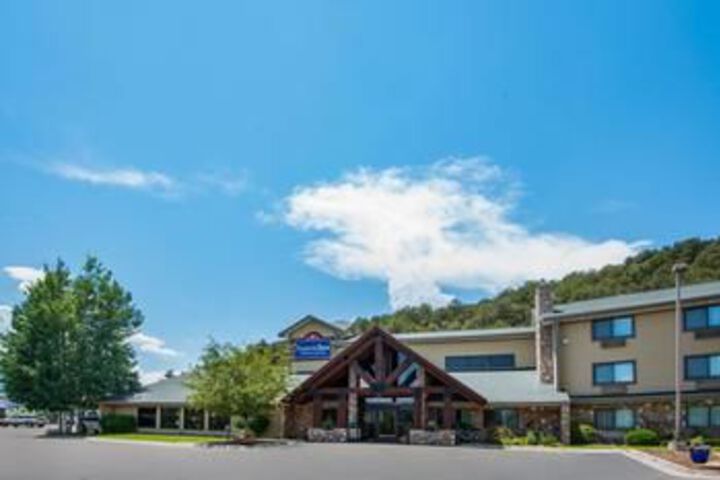 Americinn Lodge and Suites Eagle