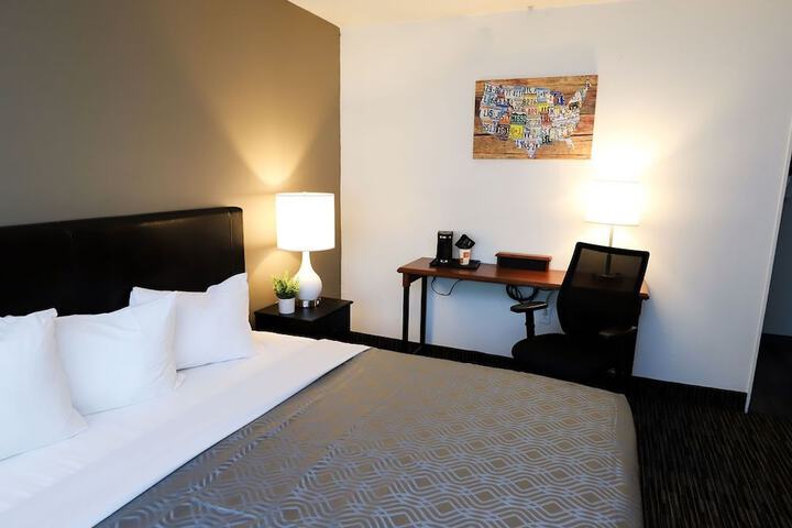 Room 7 of 27