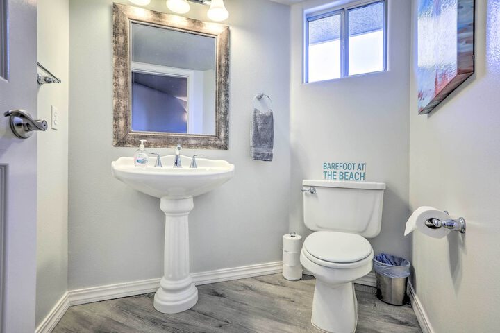 Ideally Located Ocean Escape Near Beach & Wineries