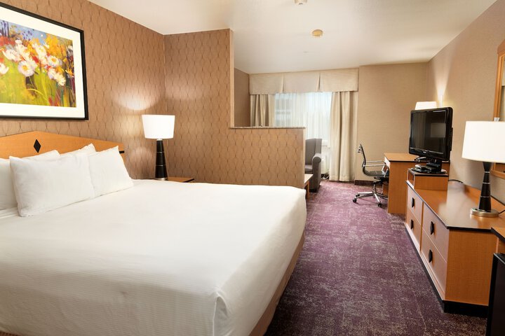 Room 13 of 19