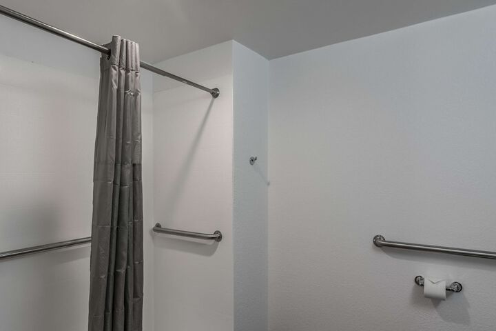 Room 29 of 37