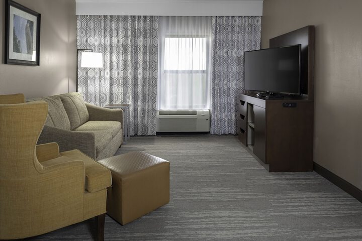 Hampton Inn & Suites Concord / Charlotte