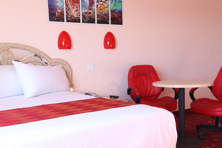 Crystal Star Inn Edmonton Airport