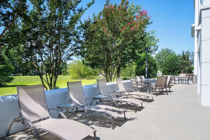Terrace/Patio 24 of 25