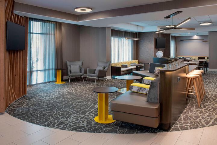 Hotel Interior 11 of 26