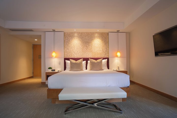 Room 25 of 44