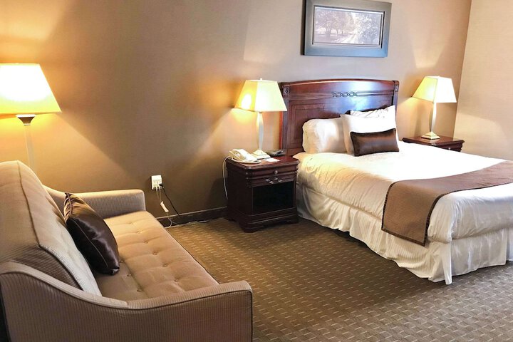 Room 17 of 34