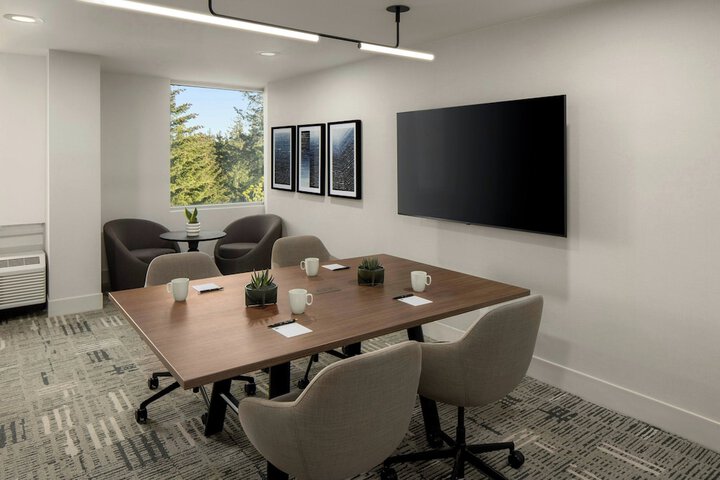 AC Hotel by Marriott Portland Lake Oswego