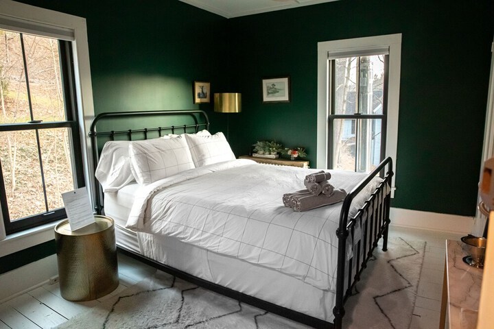 Room 21 of 29