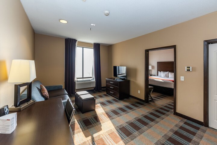 Room 72 of 105