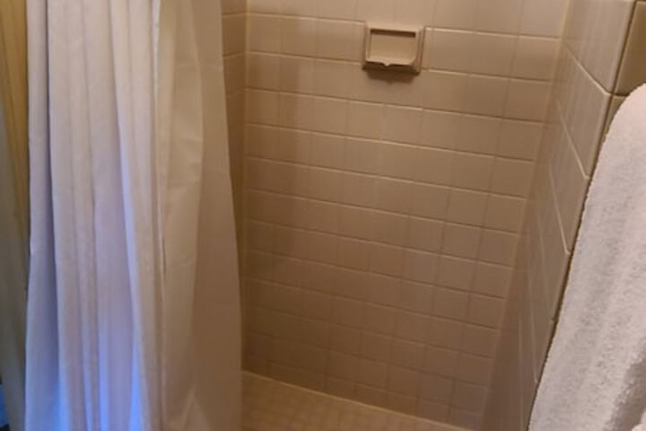 Room 15 of 61