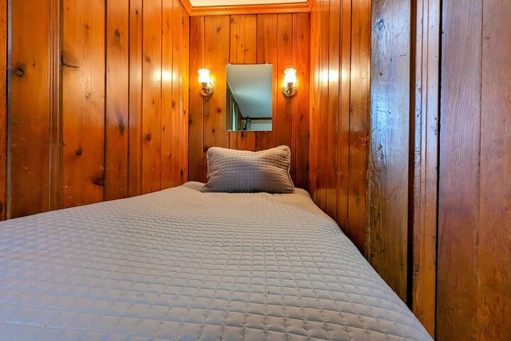 Room 65 of 140