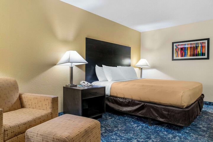 Room 9 of 29