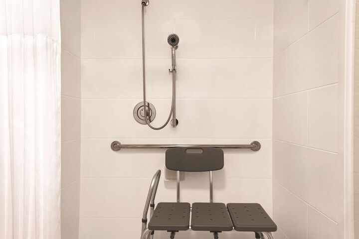Room 14 of 24