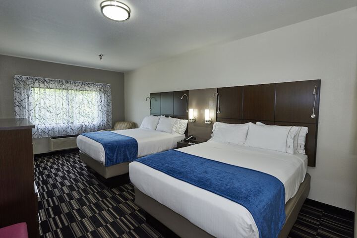 Room 20 of 35