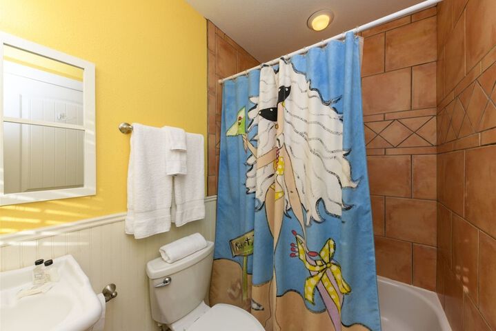 Room 15 of 35