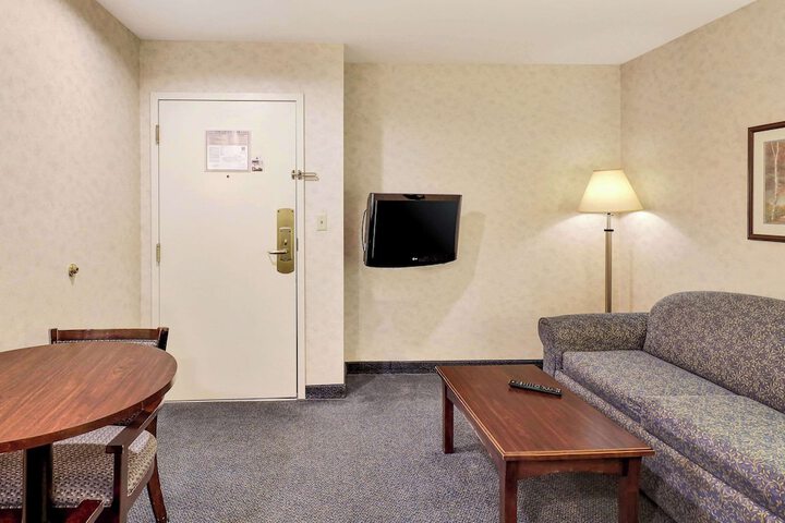 Room 55 of 83
