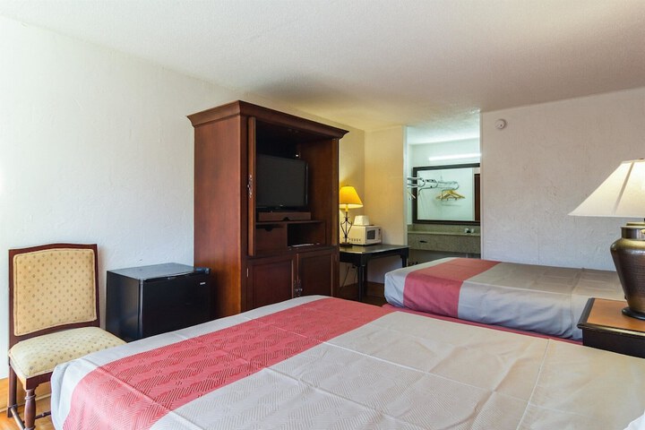 Motel 6 Townsend GA