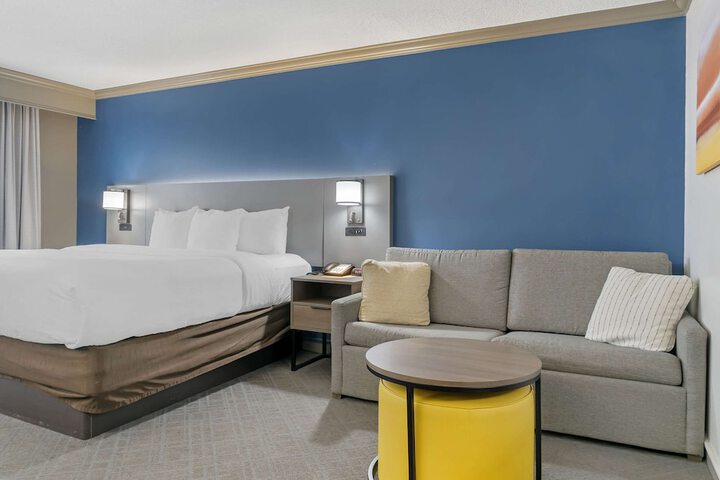 Room 27 of 36