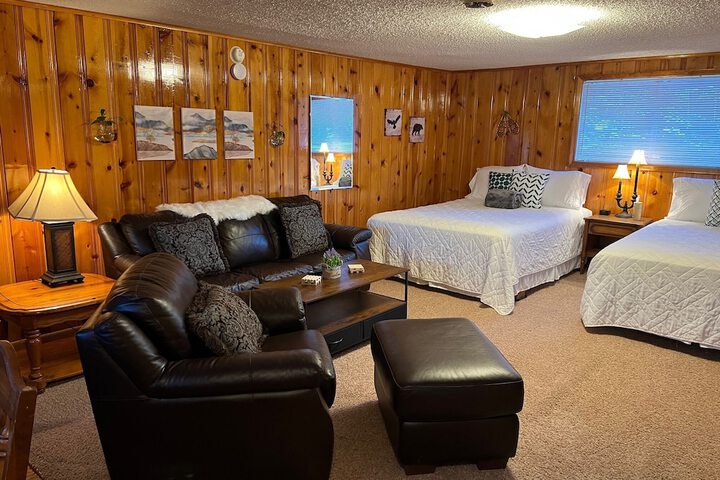 Room 90 of 236