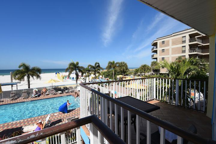 Plaza Beach Hotel Beachfront Resort