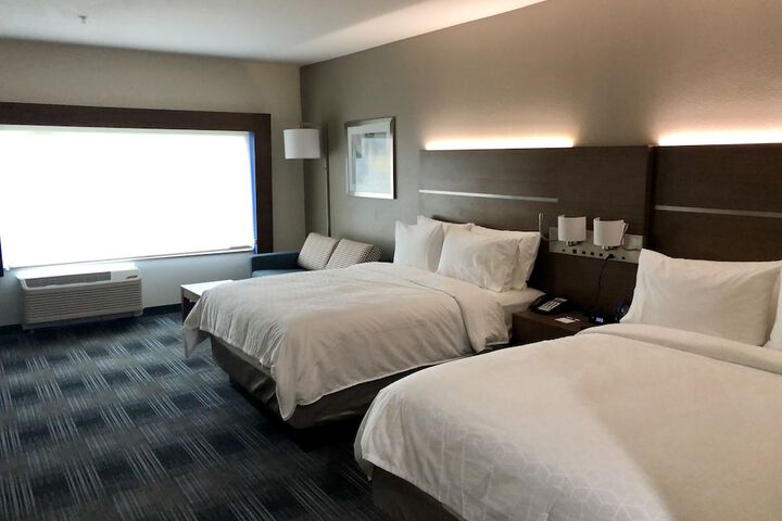 Room 21 of 72