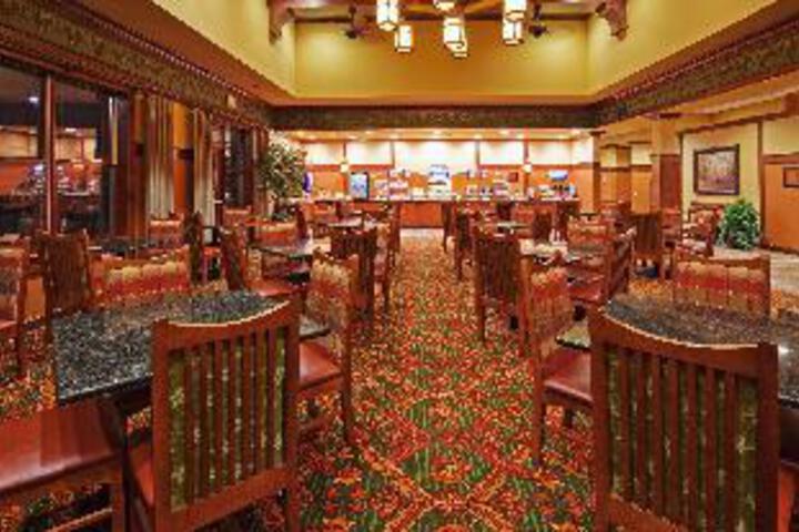 Country Inn & Suites by Radisson Springfield Downtown