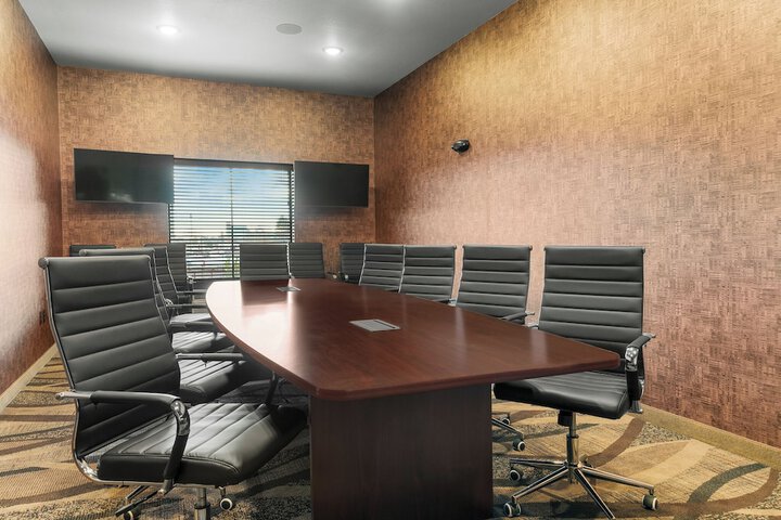 Cobblestone Hotel & Suites - Lynden