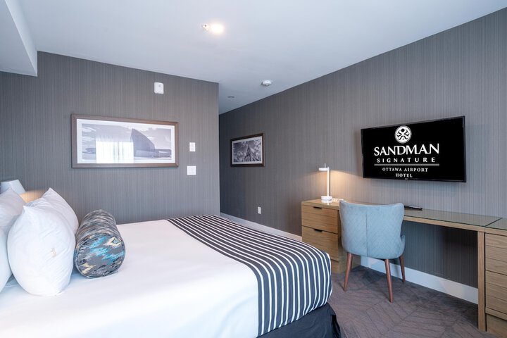 Room 40 of 61