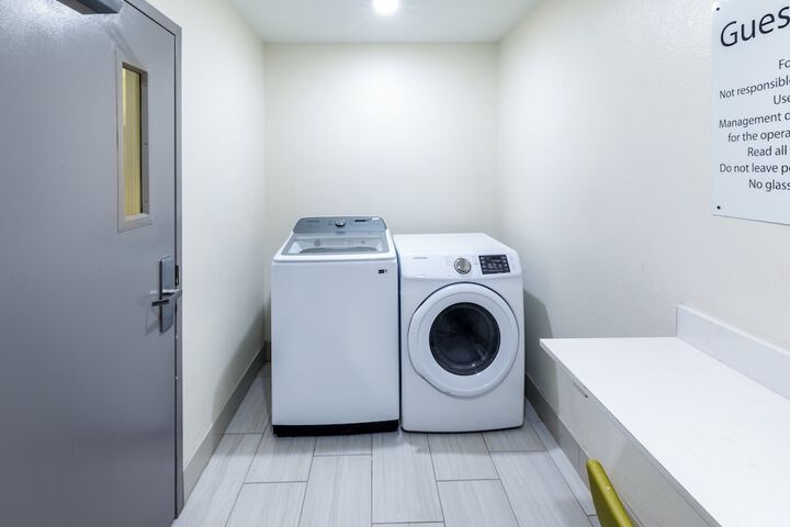 Holiday Inn Express & Suites Sulphur (Lake Charles) by IHG