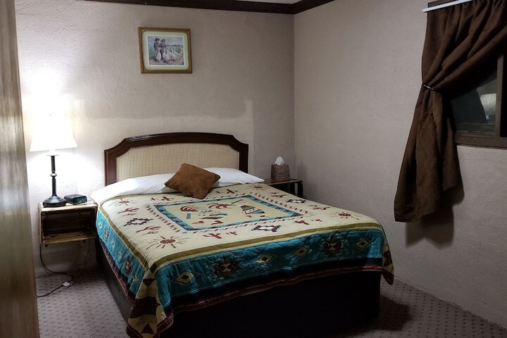 Room 7 of 37