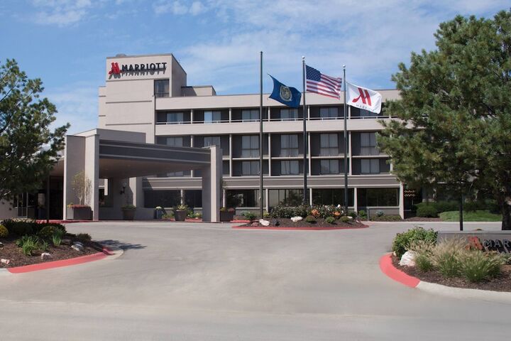 Hotel 2 of 53