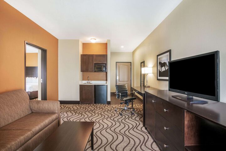 Room 18 of 30