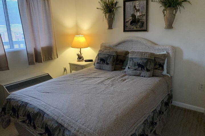 Room 185 of 214