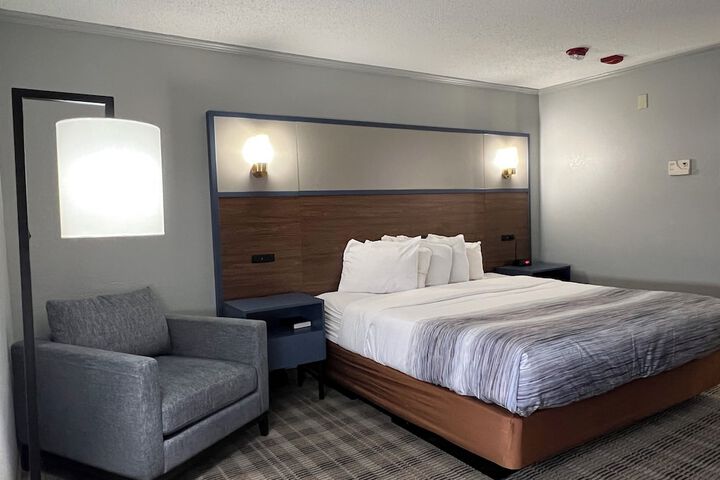 Room 28 of 36