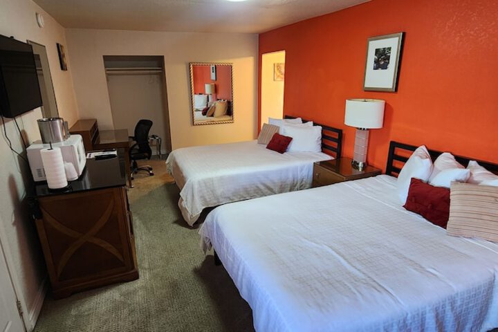 Room 63 of 98
