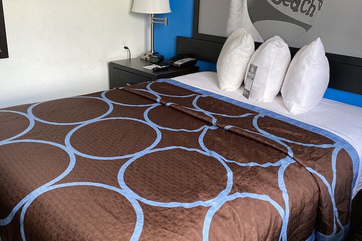 Room 26 of 30
